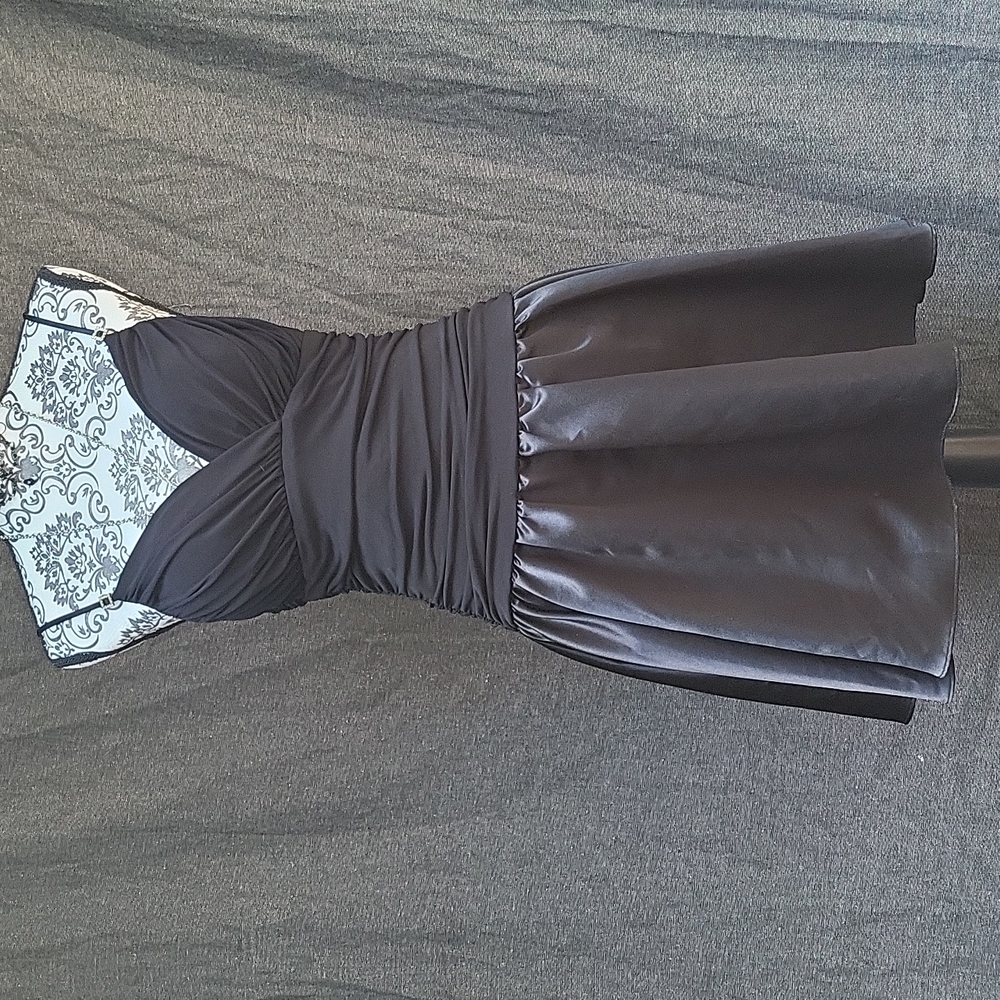 Fanny Fashion USA little black dress